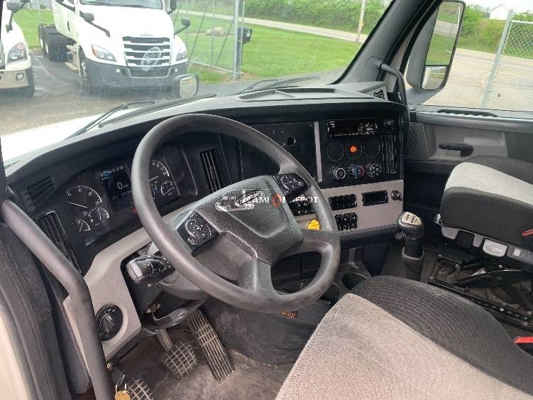 Truck Thumbnail 6
