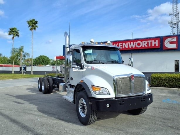 Truck Thumbnail 3