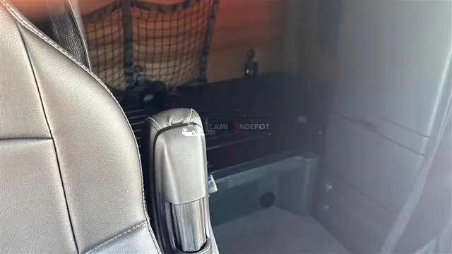 Truck Thumbnail 5