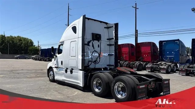 Truck Thumbnail 4