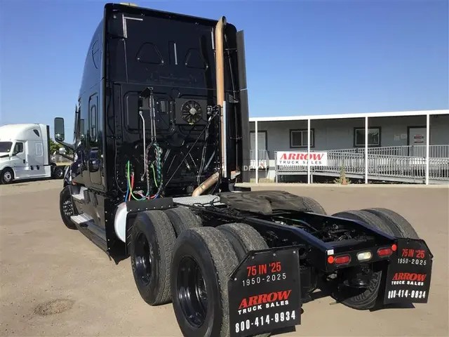 Truck Thumbnail 4