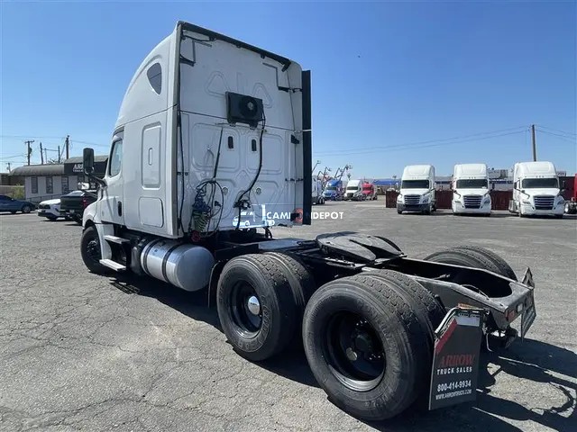 Truck Thumbnail 4