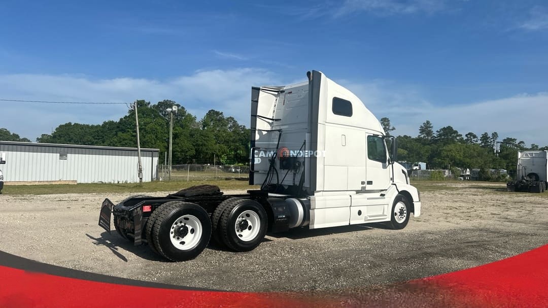Truck Thumbnail 4