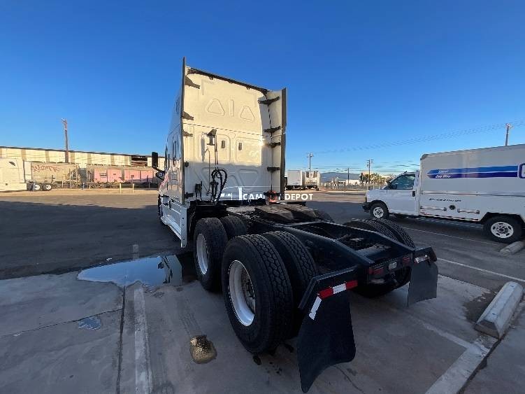 Truck Thumbnail 5