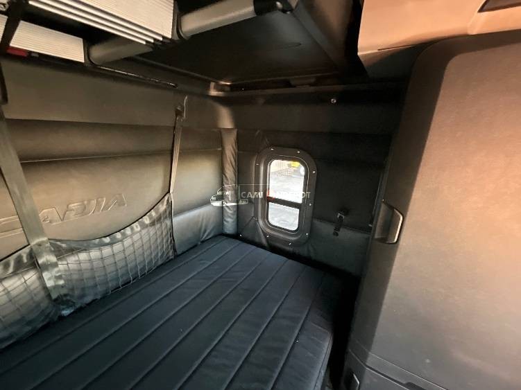 Truck Thumbnail 12