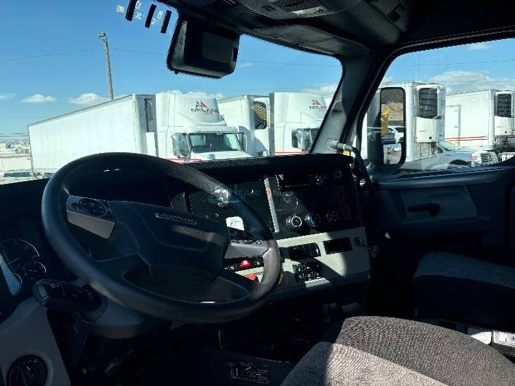 Truck Thumbnail 9