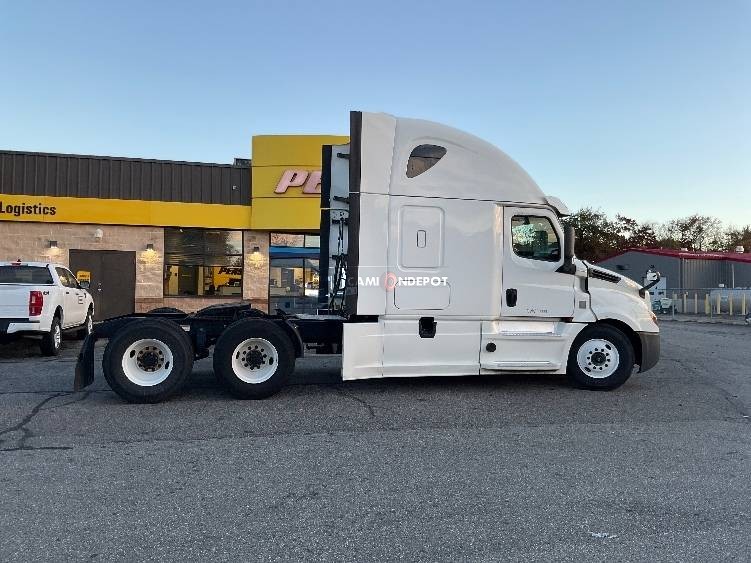 Truck Thumbnail 8