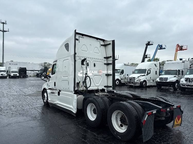 Truck Thumbnail 5