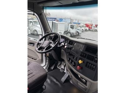 Truck Thumbnail 6