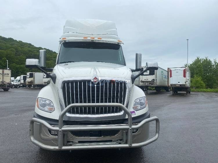 Truck Thumbnail 3