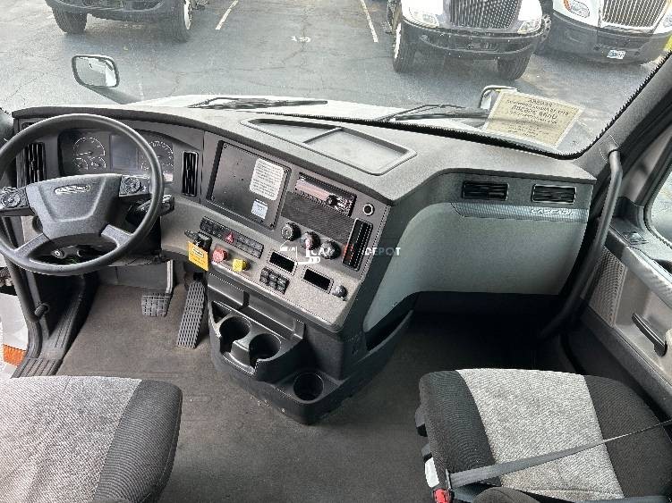 Truck Thumbnail 8