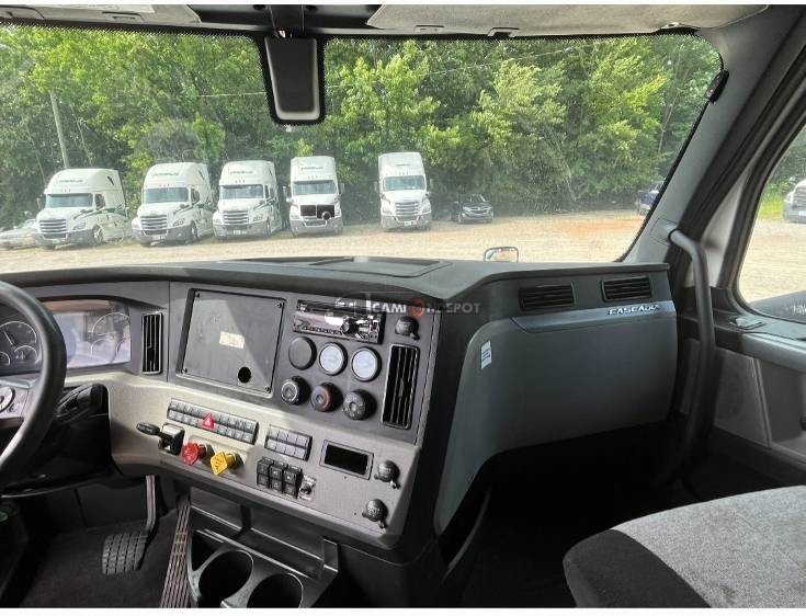 Truck Thumbnail 7