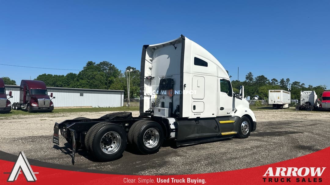 Truck Thumbnail 4
