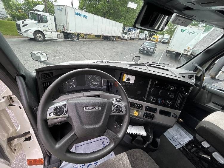 Truck Thumbnail 7