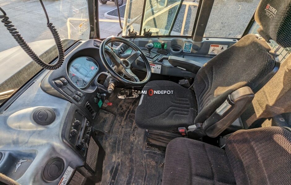 Truck Thumbnail 4