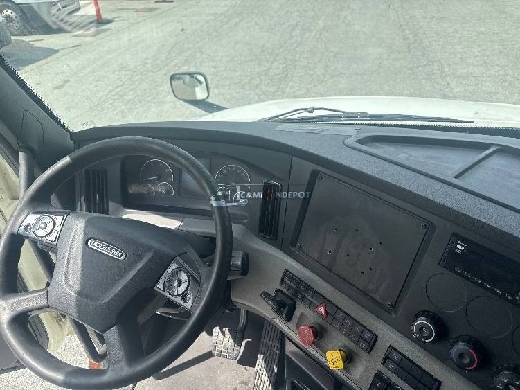 Truck Thumbnail 8