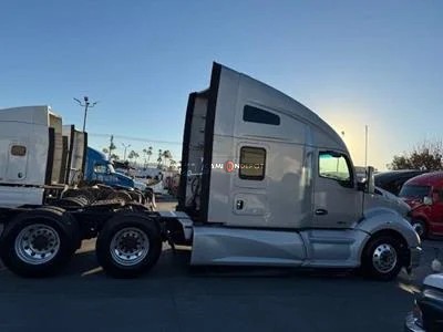 Truck Thumbnail 4