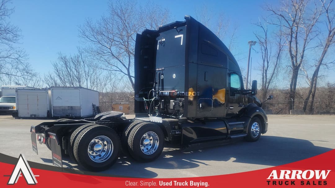Truck Thumbnail 2