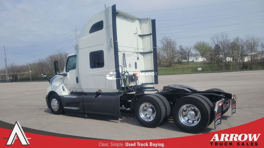 Truck Thumbnail 4