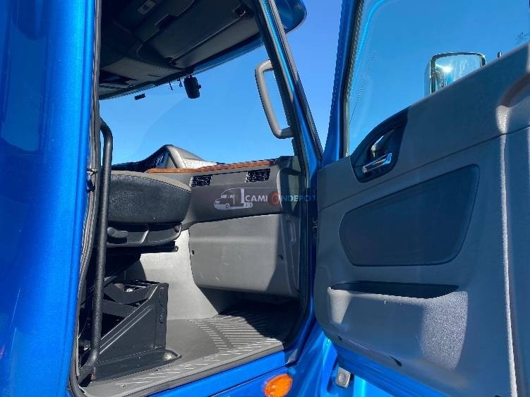Truck Thumbnail 7
