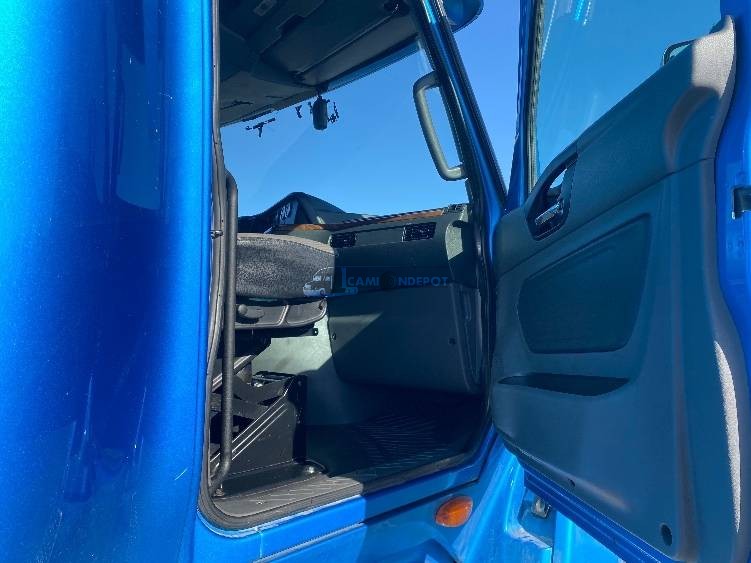 Truck Thumbnail 7