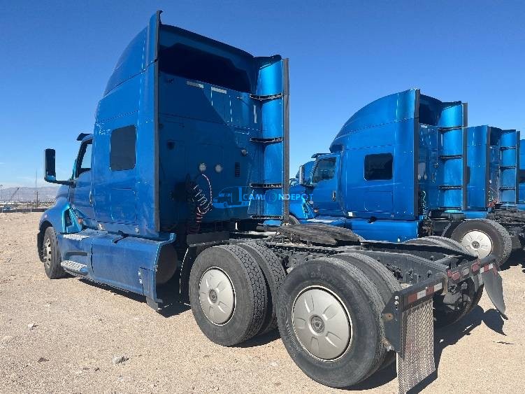Truck Thumbnail 4