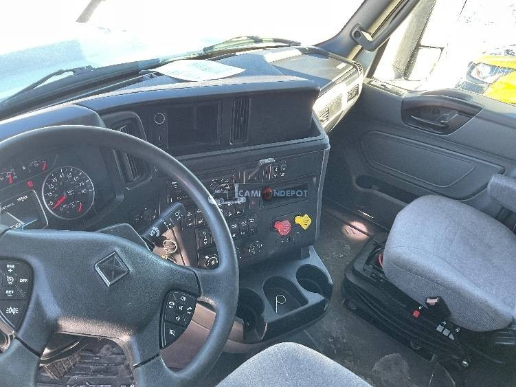 Truck Thumbnail 6