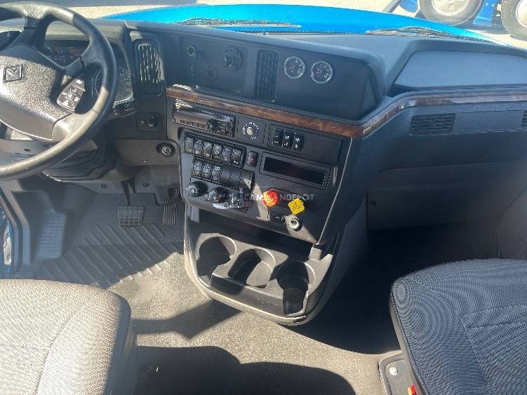 Truck Thumbnail 6