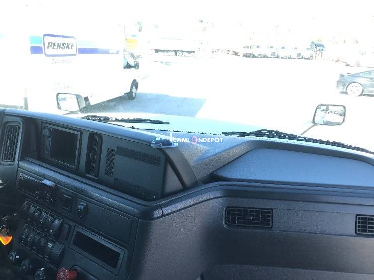 Truck Thumbnail 8