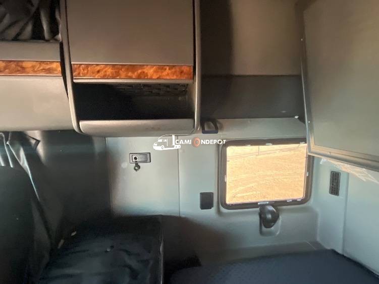 Truck Thumbnail 10