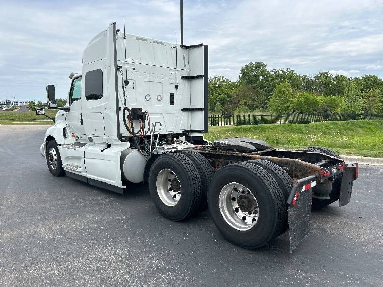 Truck Thumbnail 4