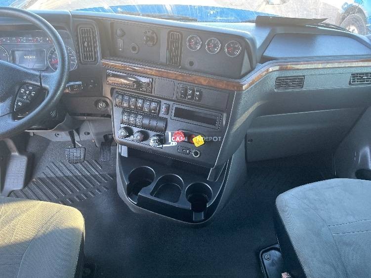 Truck Thumbnail 6