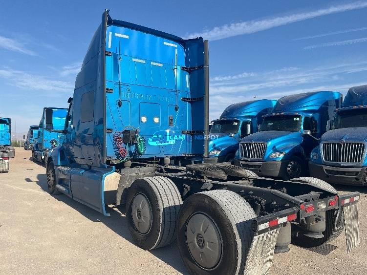 Truck Thumbnail 4