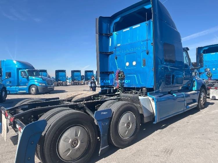 Truck Thumbnail 4