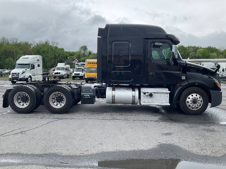 Truck Thumbnail 8