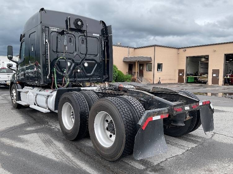 Truck Thumbnail 5