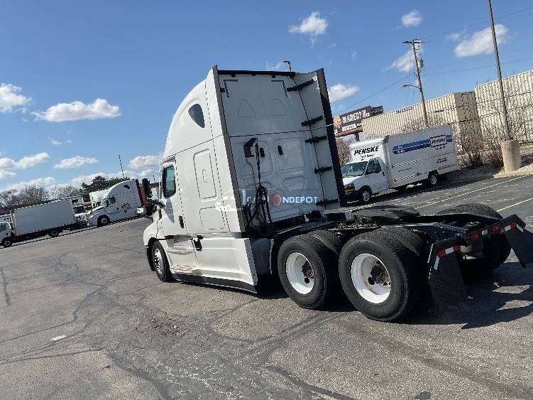 Truck Thumbnail 5