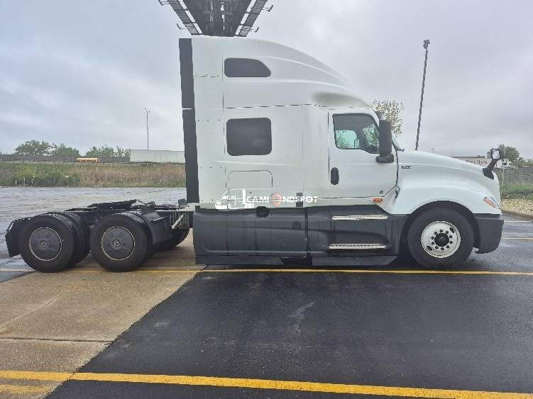Truck Thumbnail 8