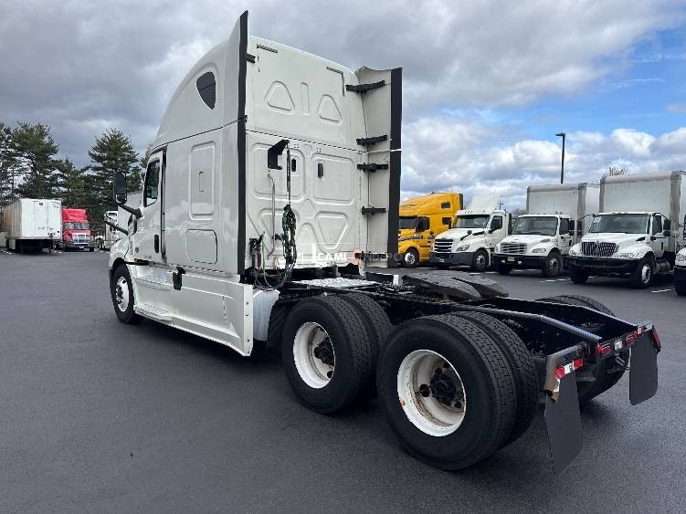 Truck Thumbnail 5