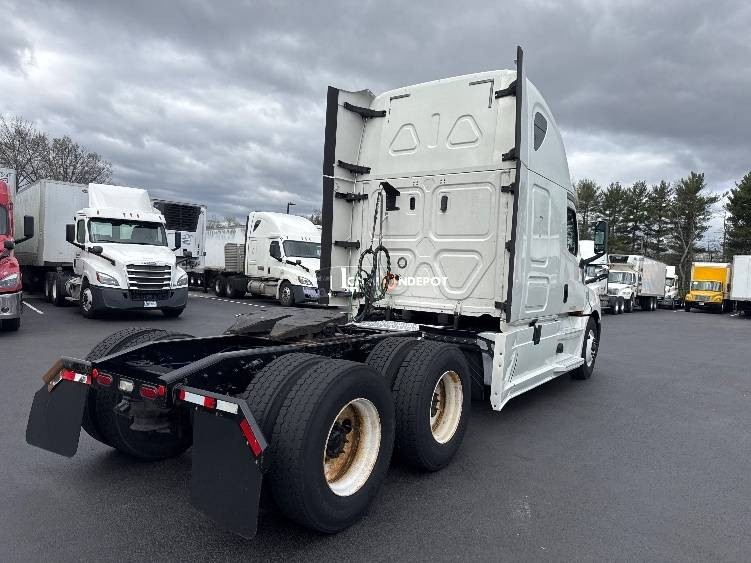 Truck Thumbnail 7