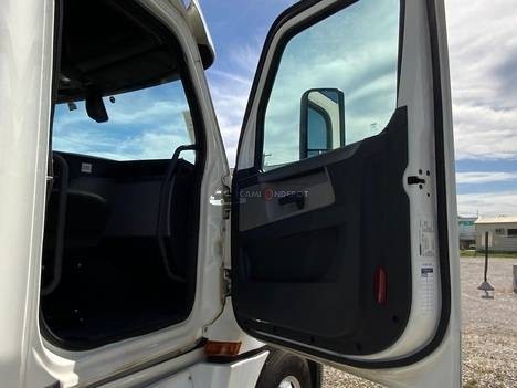Truck Thumbnail 8