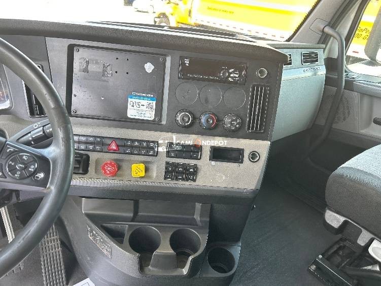 Truck Thumbnail 10