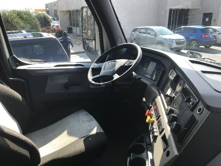 Truck Thumbnail 7