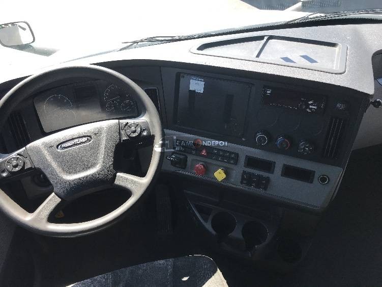 Truck Thumbnail 8