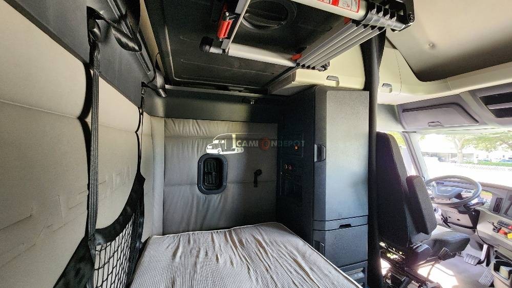 Truck Thumbnail 8