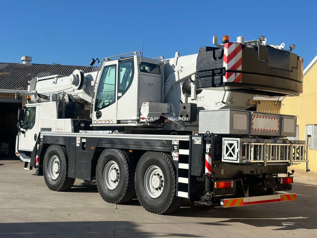 Truck Thumbnail 2