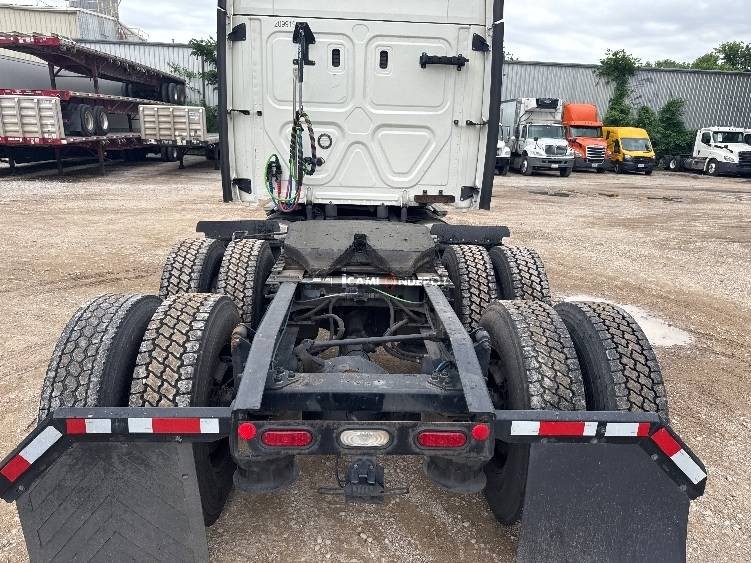 Truck Thumbnail 6