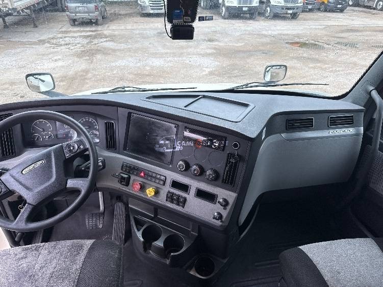 Truck Thumbnail 7