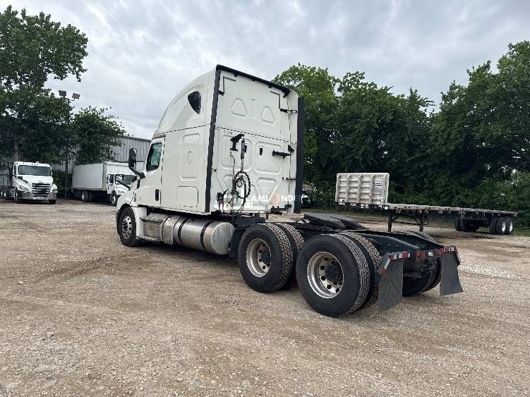 Truck Thumbnail 5