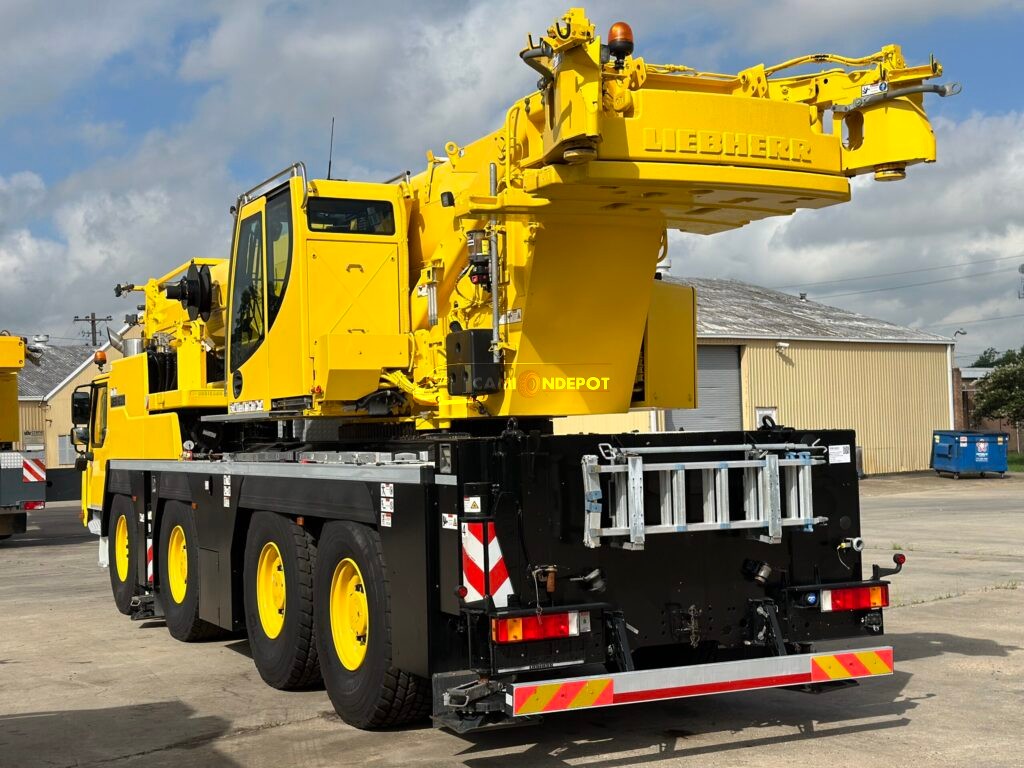 Truck Thumbnail 2